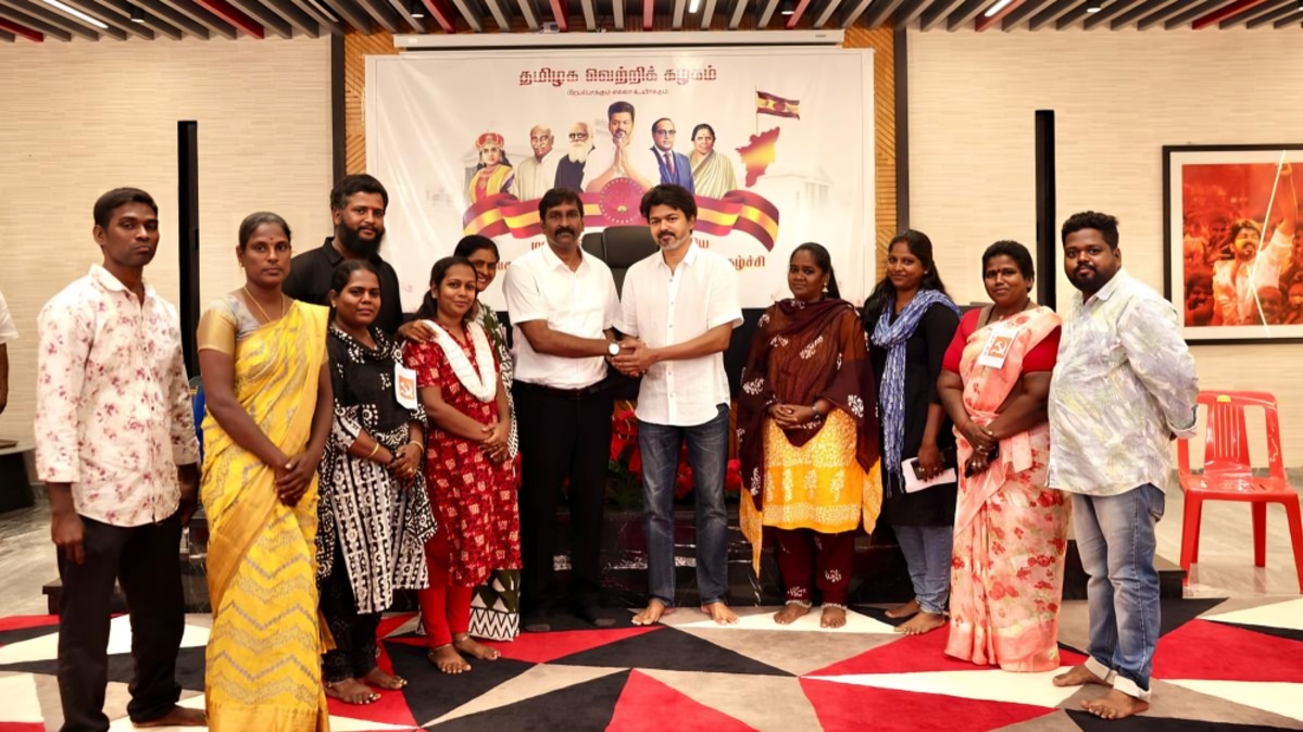 முதல்வர் விஜய்க்கு தூய்மை பணியாளர்கள் சரமாரி கேள்வி 9வது நாளாக தொடரும் போராட்டம்