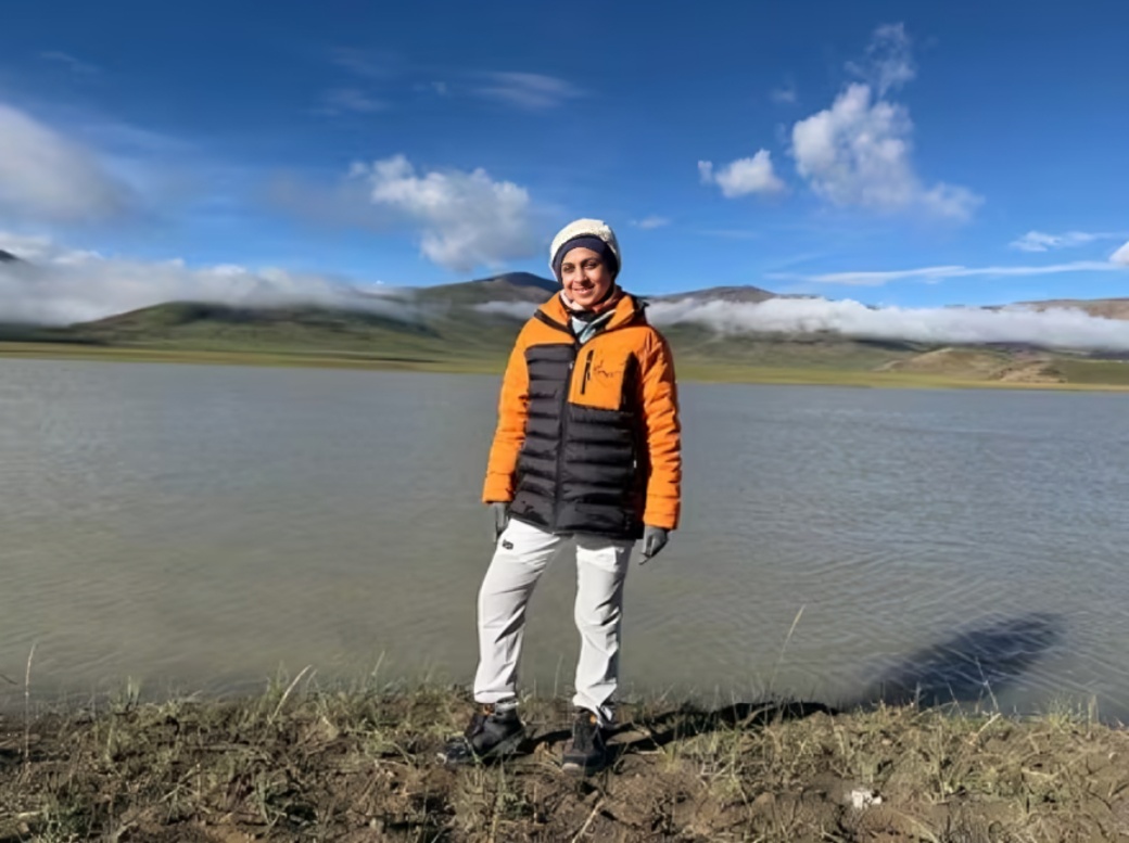 Manasi Parekh Escapes Nepal Tibet Flash Floods and Shares Glimpses of Her Kailash Mansarovar Pilgrim