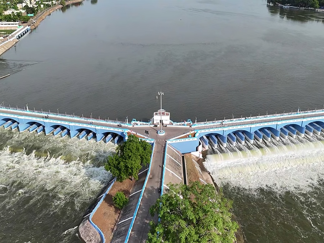 காவிரி நீரை விடுவிக்க கர்நாடகாவுக்கு உத்தரவிட வேண்டும் உச்சநீதிமன்றத்தில் தமிழக அரசு வலியுறுத்தல்