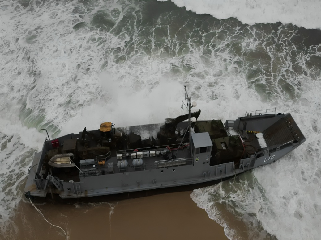 Hormuz Tensions: US Carries Out Limited Strike on Iranian Mine Laying Forces, Tehran Condemns Action