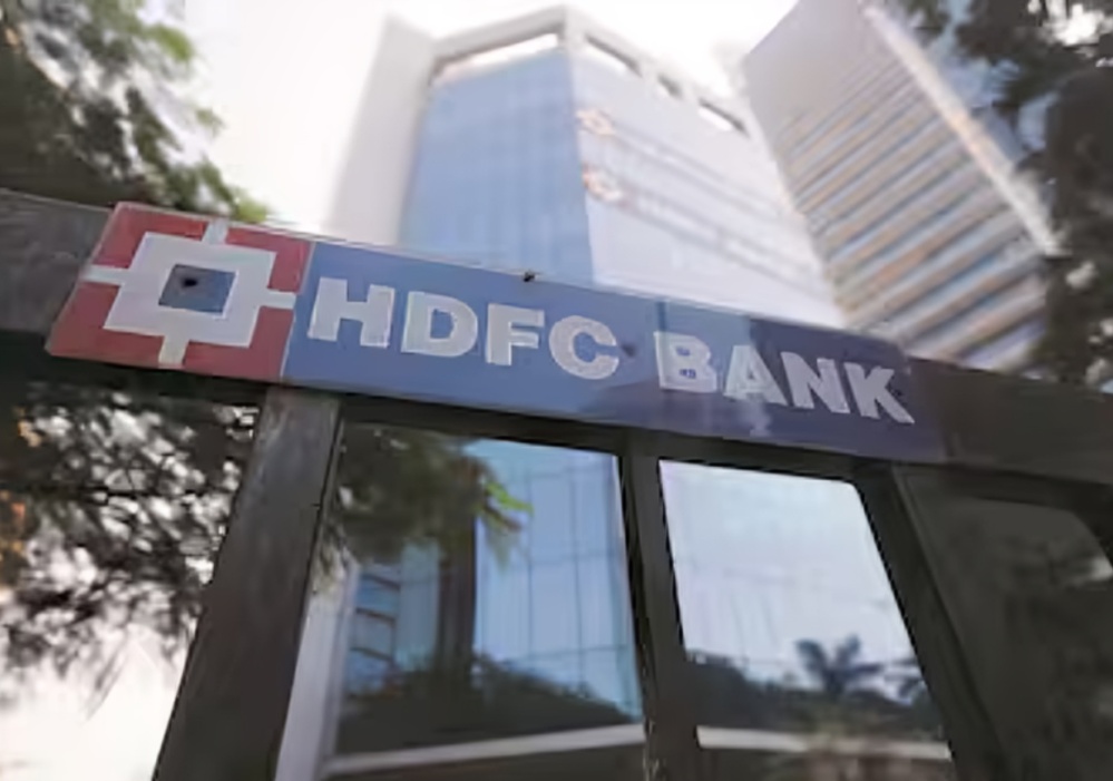 ICICI Bank Closes In On HDFC Bank in Nifty Weight as Leadership Transition Raises Investor Focus