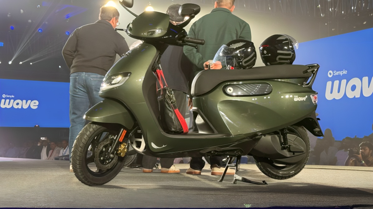 Simple Wave Electric Scooter Launched in India at Rs 1.10 Lakh With Up to 243 Km Range
