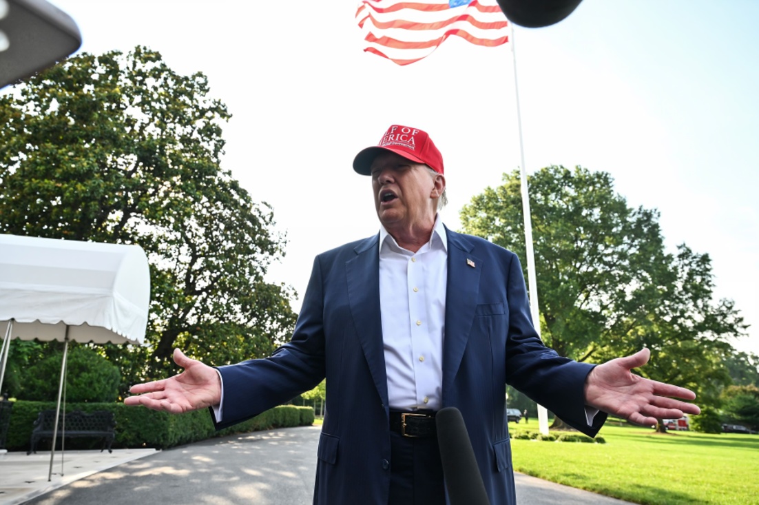 Gallup Poll Shows Democrats Gain 10 Point Party Identification Advantage as Trump Approval Falls