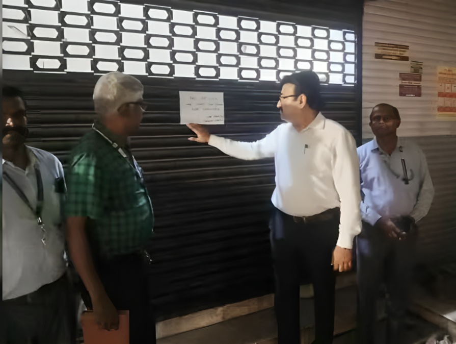 சுகாதாரமற்ற முறையில் உணவு தயாரிப்பு: ராஜீவ் காந்தி அரசு மருத்துவமனை கேன்டீன் உரிமம் ரத்து