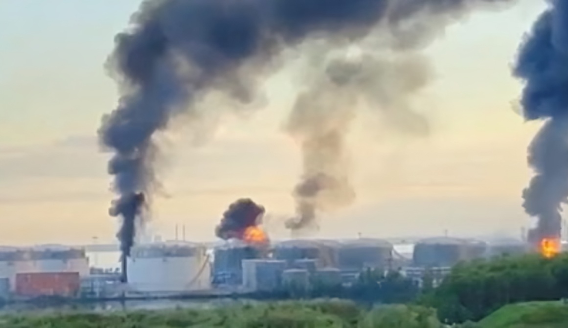 Ukraine Claims Deepest Strike of Russia War as Drones Hit Gas Facilities Nearly 3,000 Km Away