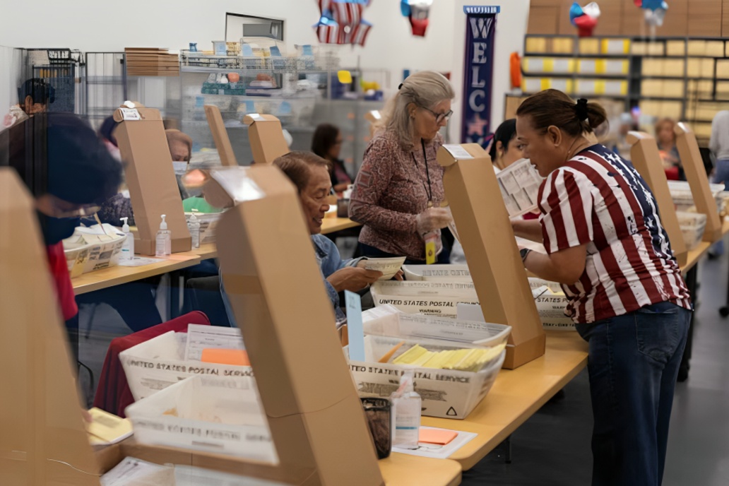 US Supreme Court Blocks Trump Mail Voting Restrictions Ahead of 2026 Midterm Elections