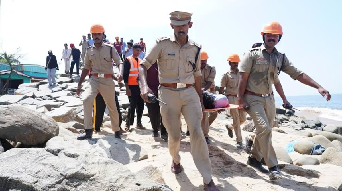 கேரளாவின் மலப்புறத்தில் பிரம்மாண்ட சுனாமி ஒத்திகை அவசரகால மீட்பு நடவடிக்கைகள் சோதனை