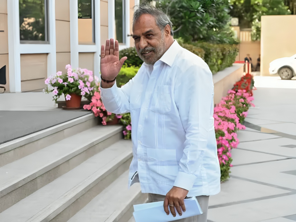 Anand Sharma Urges Government to Reject US Tariffs and Put India US Trade Deal on Hold