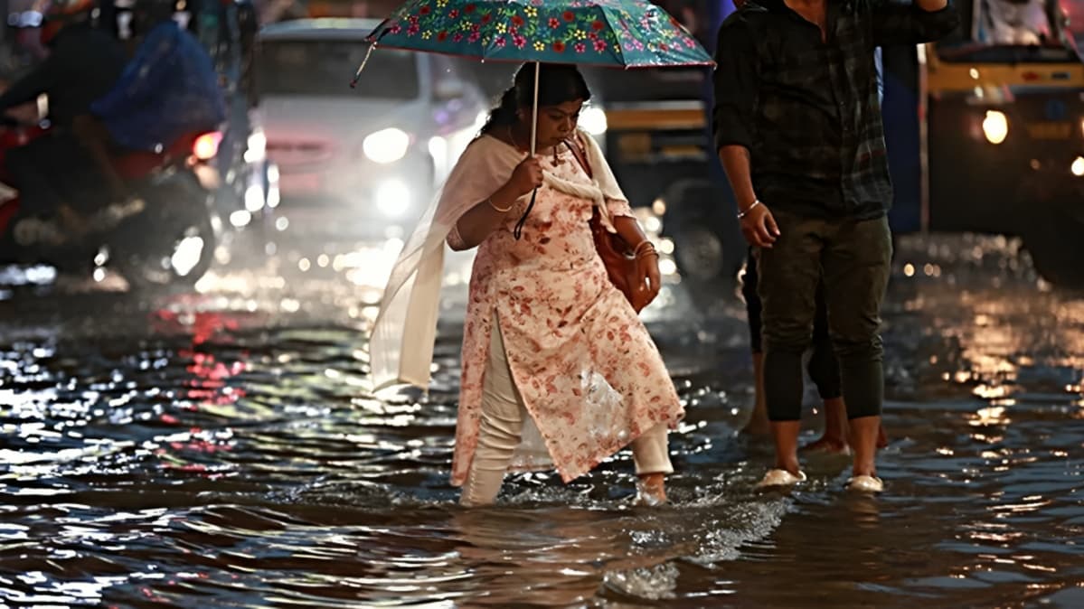 கேரளாவில் மீண்டும் கனமழை எச்சரிக்கை: வங்கக்கடல் காற்றழுத்த தாழ்வு மண்டலத்தால் மழை தீவிரம்