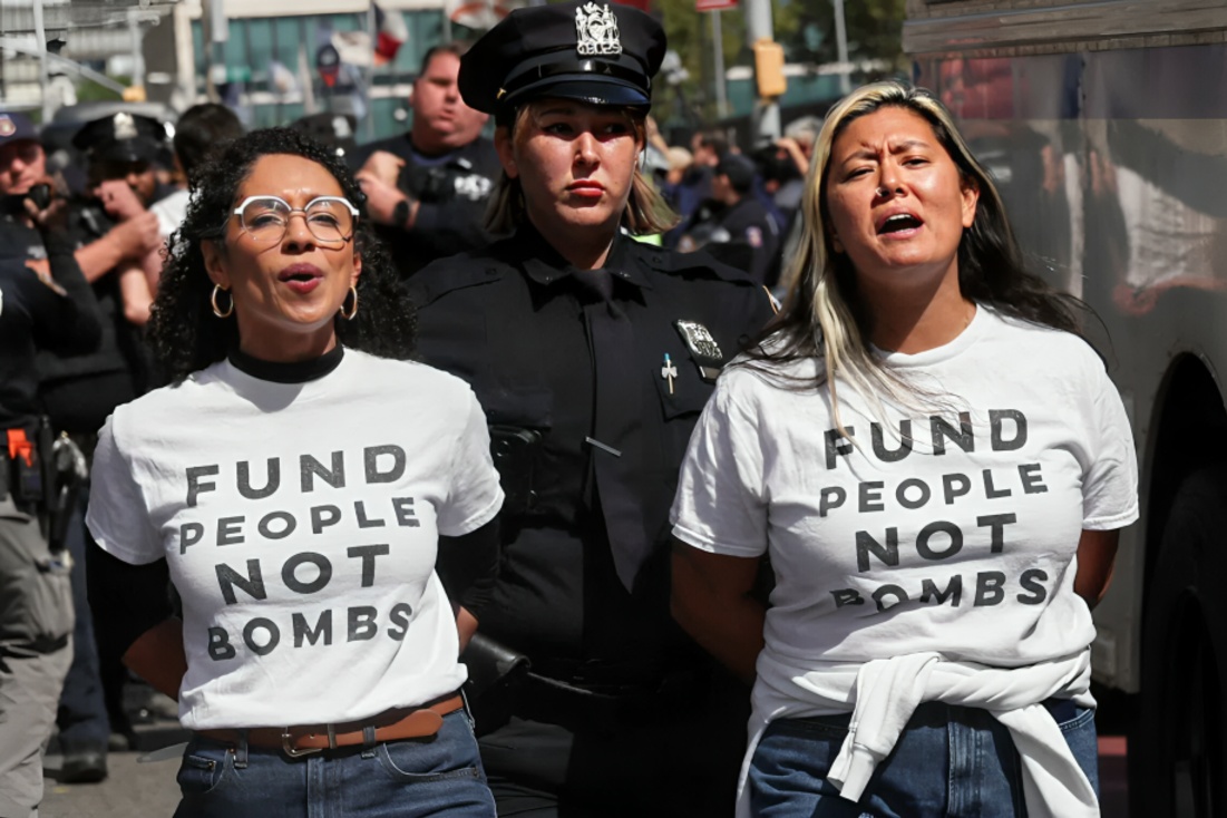 Protests Erupt in New York as Netanyahu Addresses UN, Actors and Politicians Among Those Arrested