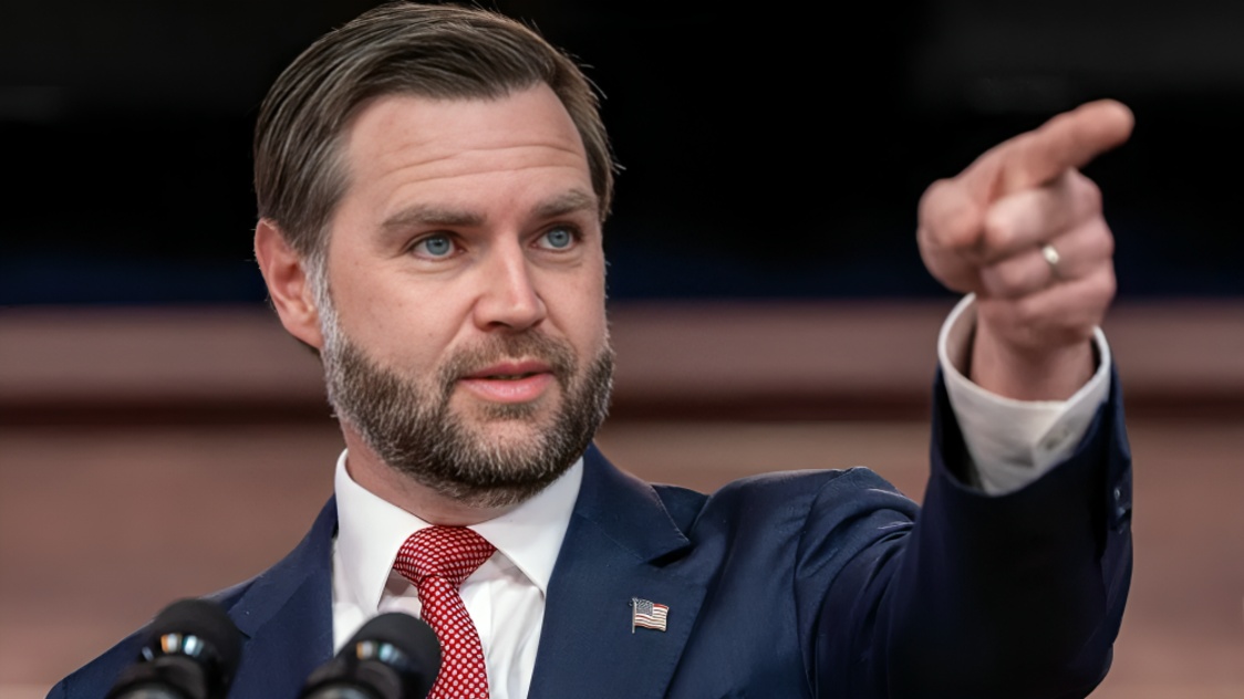 JD Vance Warns US Companies Over H-1B Hiring and Layoffs as New Rules Increase Scrutiny