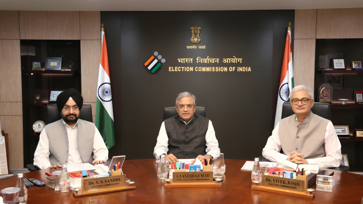 12 BJP Chief Ministers Defend Election Commission Amid SIR Controversy