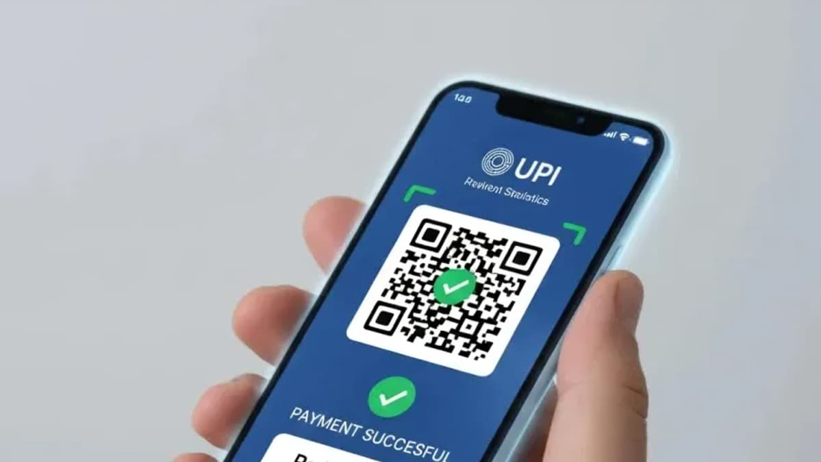 UPI Charges From October 15: Supreme Court Refuses Stay on 0.4 Percent MDR Above Rs 2,000, Seeks Cen
