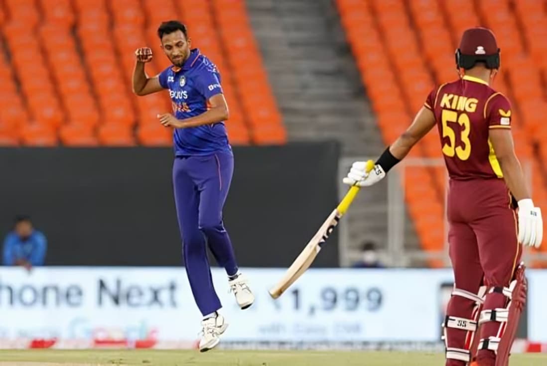 India vs West Indies 2nd ODI Live Updates: Prasidh Krishna Strikes Early as West Indies Lose Keacy C
