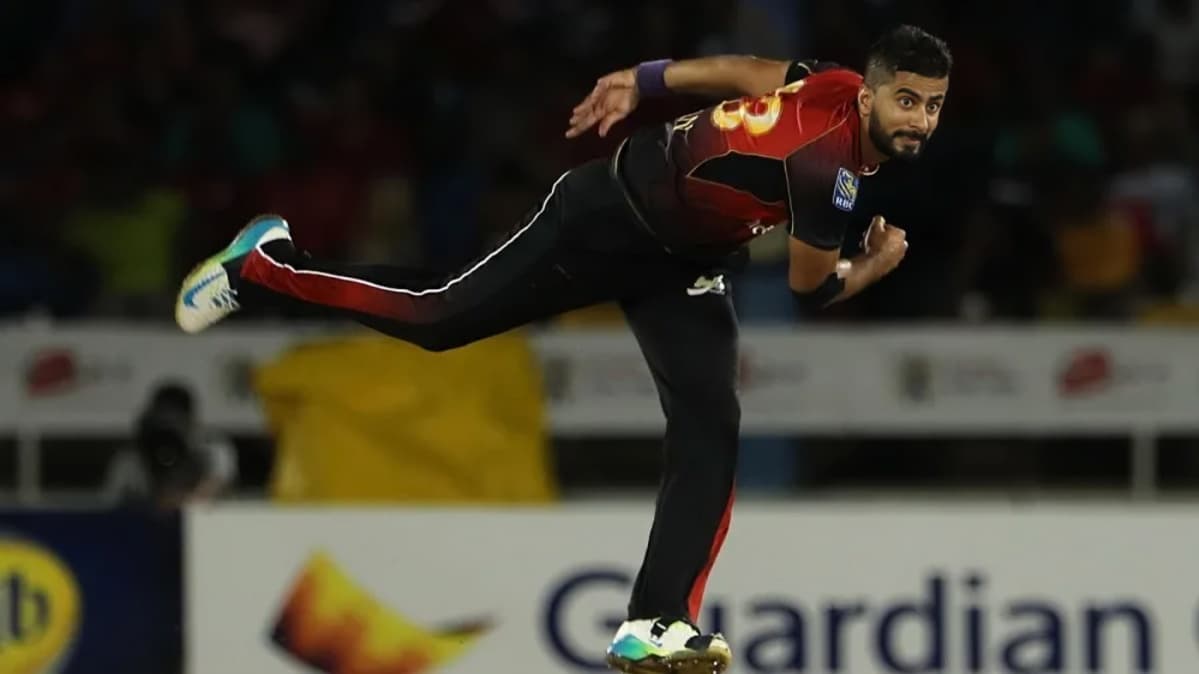 USA Pacer Ali Khan's Bouncer Flies Over Wicketkeeper for Five Wides in Canada Super60