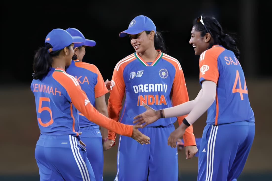 Harmanpreet Kaur Steps Down as India Captain Across Formats, Smriti Mandhana Emerges as Front Runner