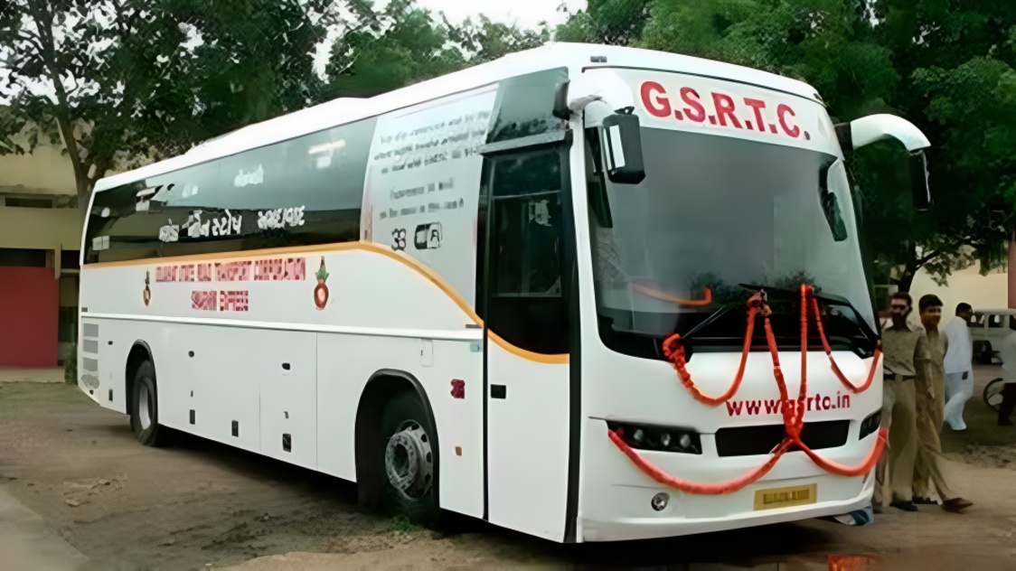 தீபாவளியை முன்னிட்டு சூரத்தில் இருந்து 1,600 கூடுதல் பேருந்துகள் இயக்கம் குஜராத் அரசு அறிவிப்பு