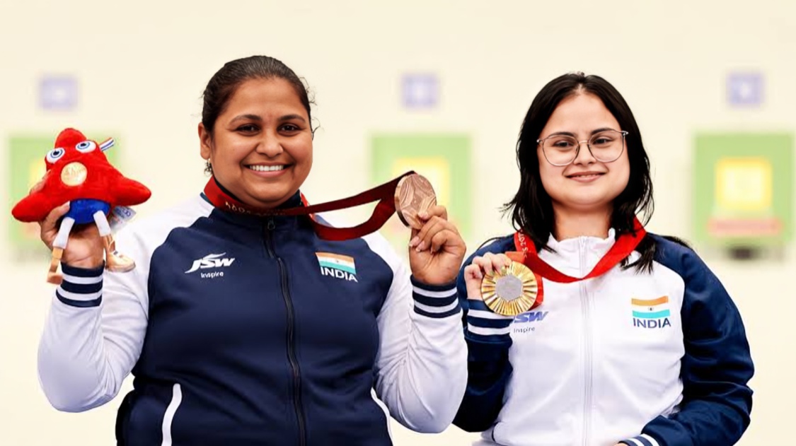 ஆசிய பாரா விளையாட்டுப் போட்டி: மோனா அகர்வாலுக்கு தங்கம், அவனி லேகராவுக்கு வெள்ளி