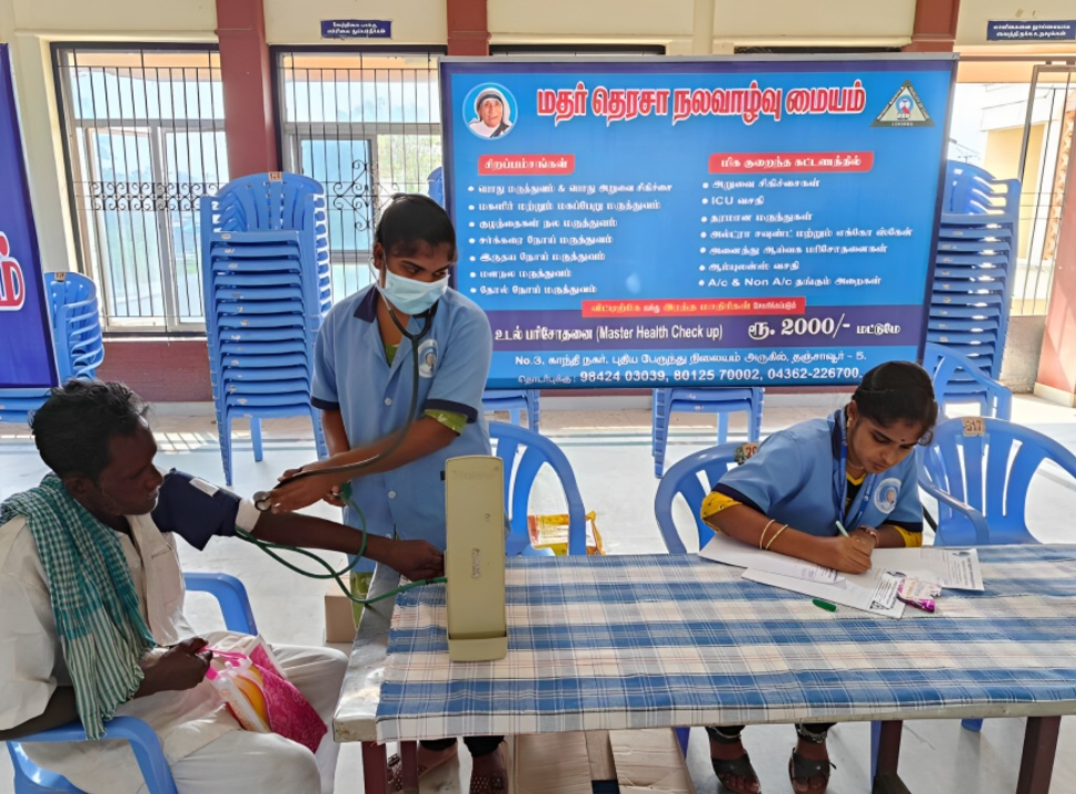 மதுரையில் அக்டோபர்.25ஆம் தேதி தனியார் பள்ளி ஆசிரியர்களின் குடும்பத்தினருக்கான மருத்துவ முகாம்