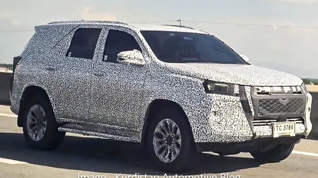 2027 Toyota Fortuner Spotted Testing Again: Spy Shots Reveal a Bolder Design and Expected Upgrades