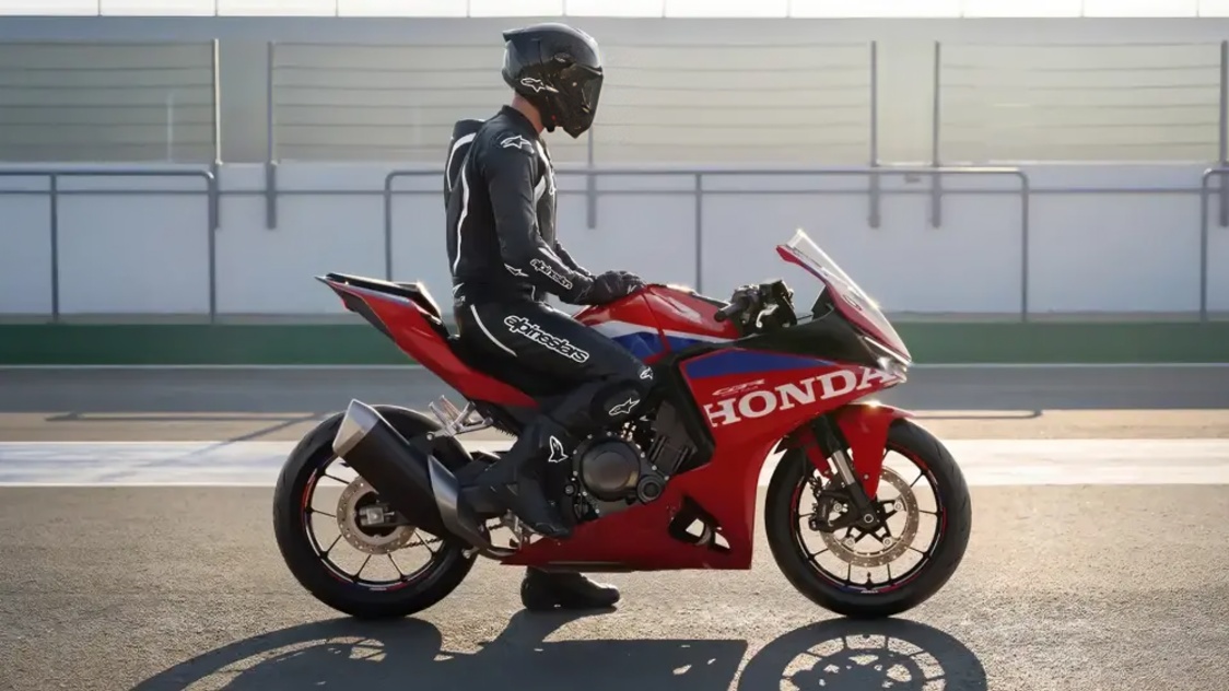 2027 Honda CBR500R Four Unveiled With 502cc Inline-Four Engine, E-Clutch and Five Riding Modes