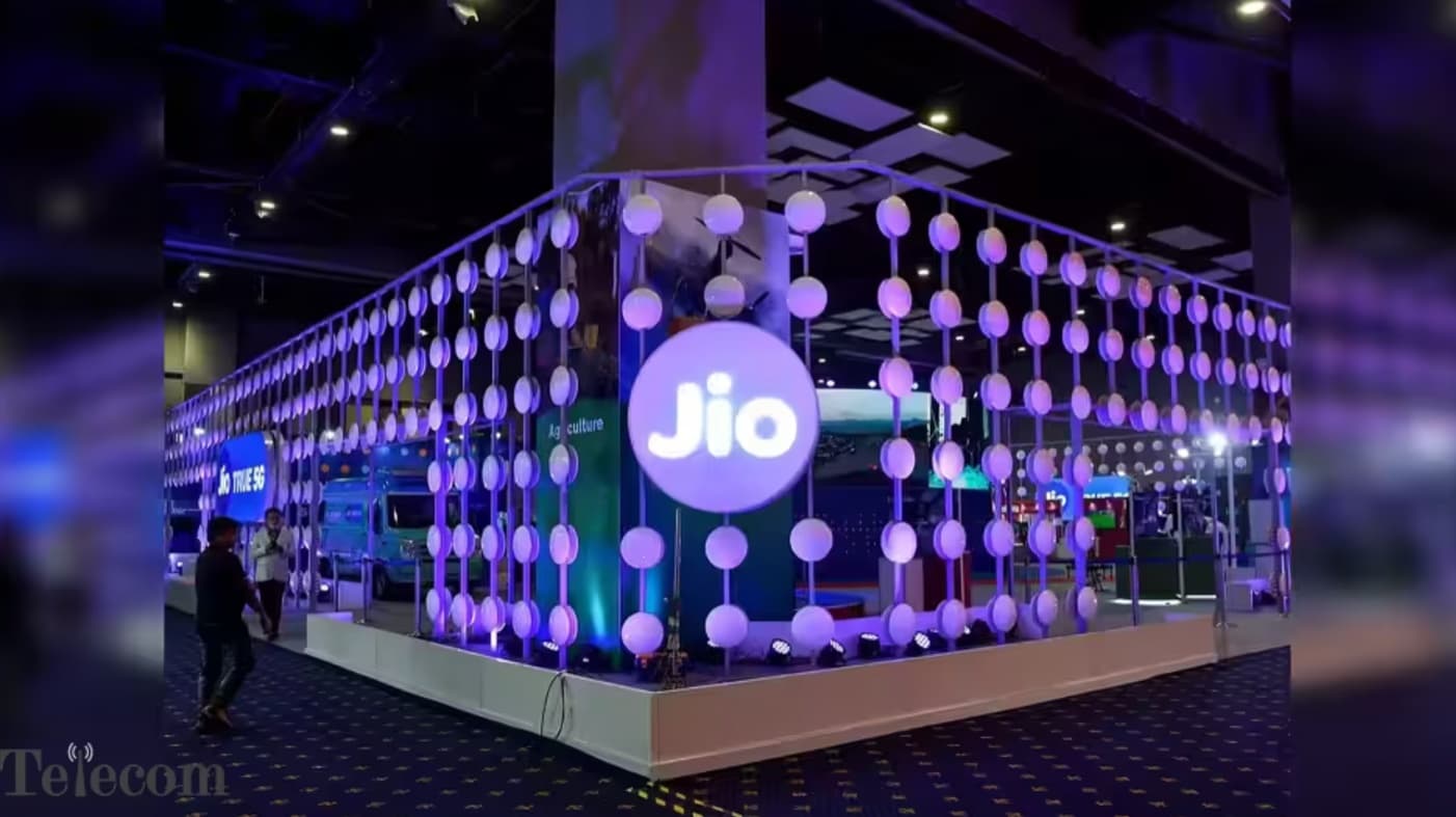 Jio Platforms IPO Sets Record With Nearly 1.39 Crore Applications and ₹7.5 Lakh Crore in Bids