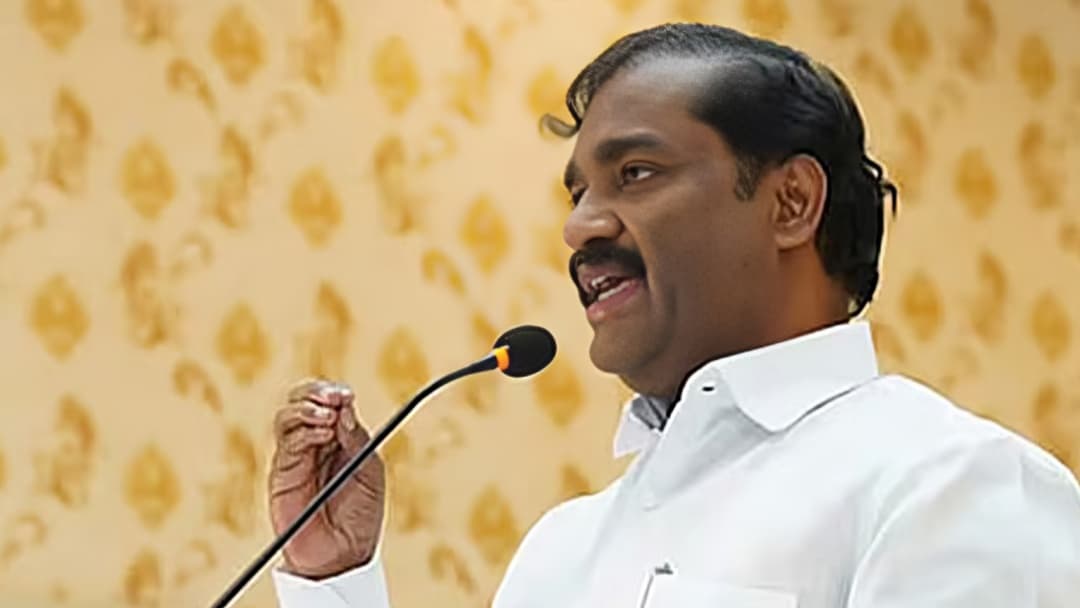 தூத்துக்குடி வன்முறைக்களமாக மாறுகிறதா? பொதுமக்களின் பாதுகாப்பை உறுதி செய்ய வேண்டும் என வேல்முருகன் கேள்வி