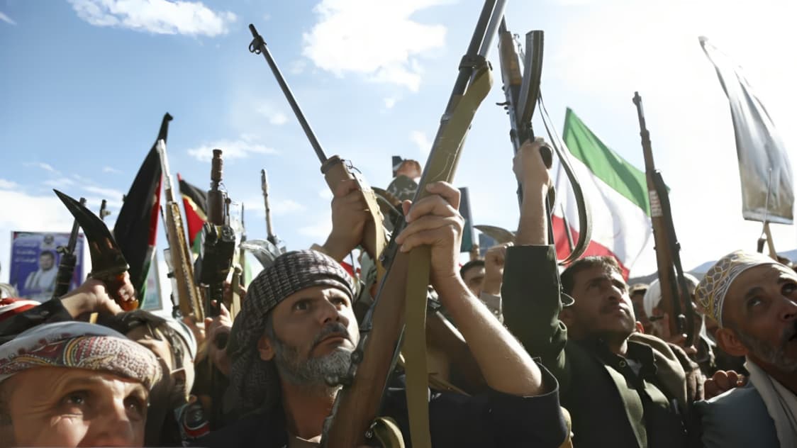 US-Iran War Live Updates: Houthis Launch Pre-Dawn Attack on Military Position in Yemen’s Lahij