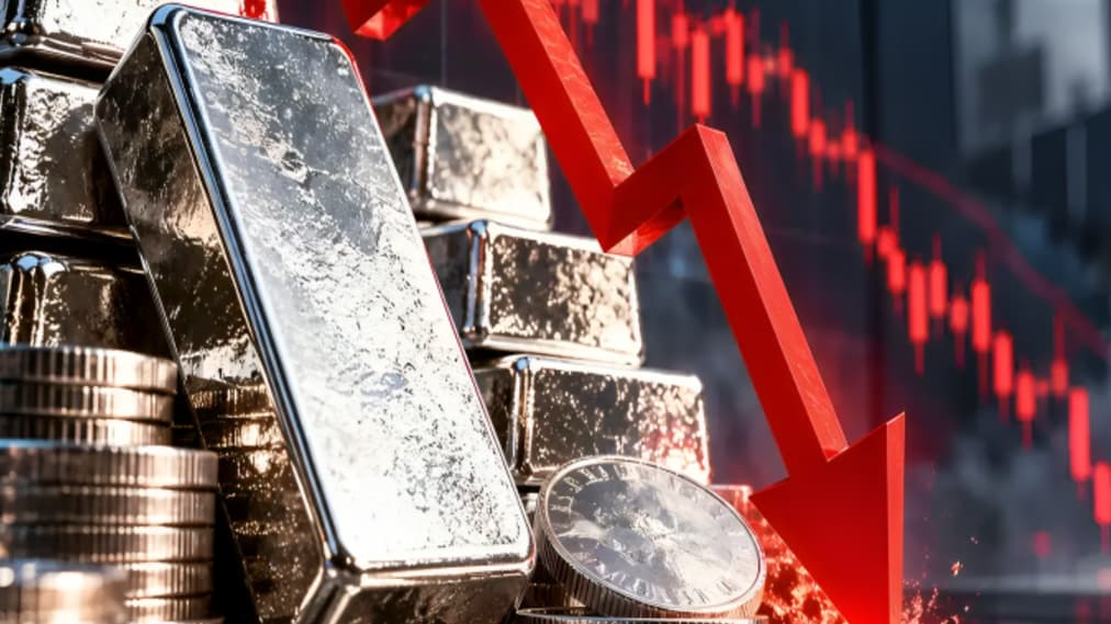 Silver Prices Fall Below Rs 2 Lakh Per Kg After Record High of Rs 4.2 Lakh