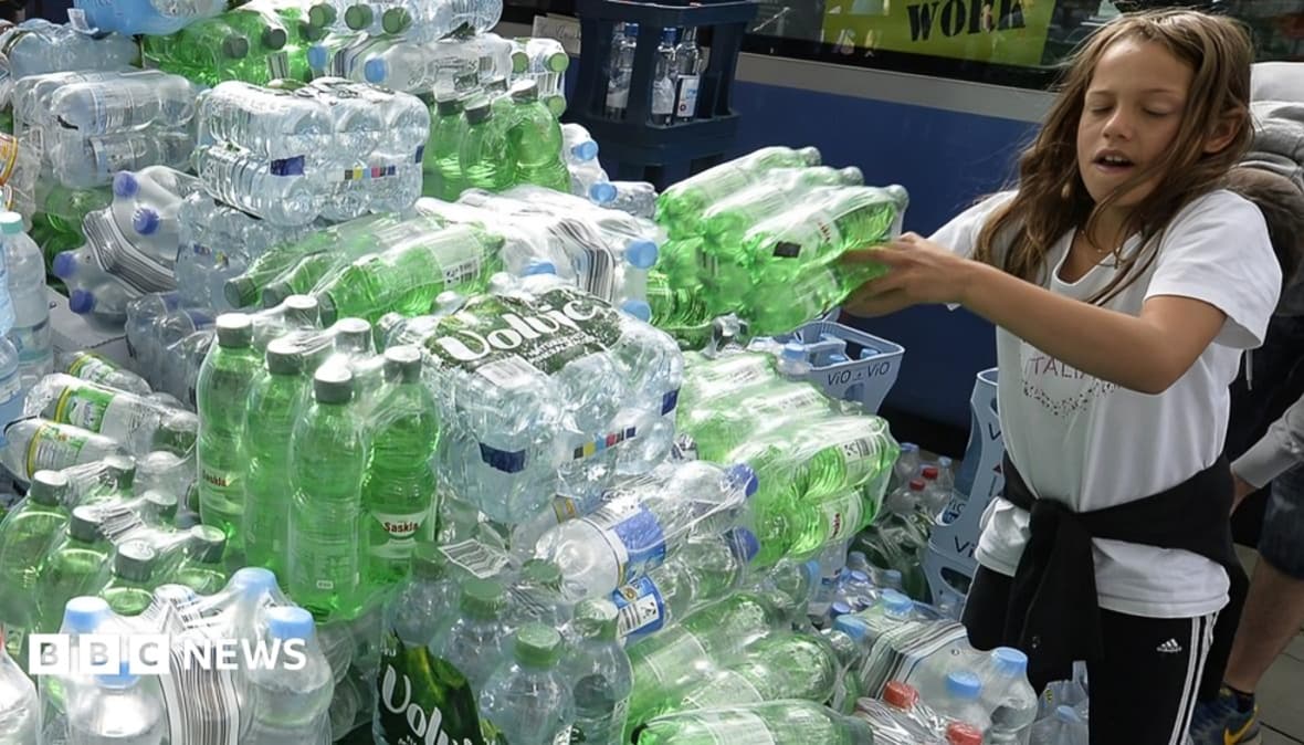 Stockpile Food, Water and Medicines: Why European Governments Are Urging Emergency Preparedness