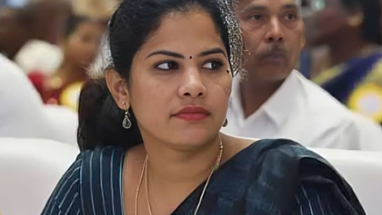 அதிகாரிகள் முழு ஒத்துழைப்பு தருவதில்லை மேயர் பிரியா குற்றச்சாட்டு