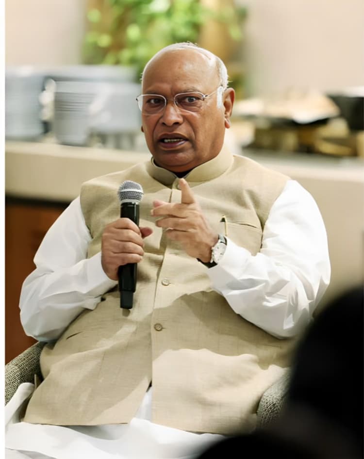 INDIA Bloc to Hold Symbolic Public Impeachment of CEC Gyanesh Kumar With One Speaker From Each Party