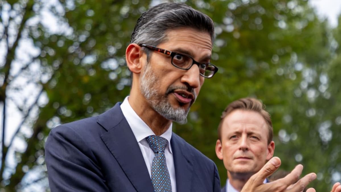 Google Parent Alphabet Loses $500 Billion in Market Value as AI Fears Rattle Wall Street